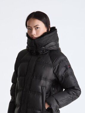 Peuterey Takan MQN 04 Fur Down Jacket with Fur Edge , new with tags.